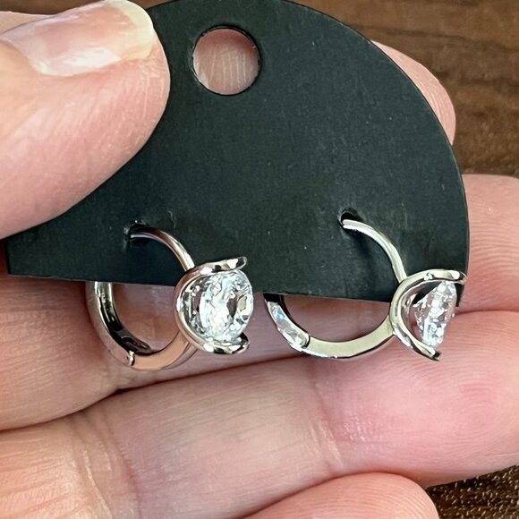 ** 925 Silver Plated Zircon Hoop Earrings Huggie Earrings - Picture 2 of 5